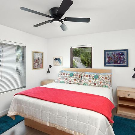 Folly Vacation Perfect Purple Palace Apt C Folly Beach Bagian luar foto